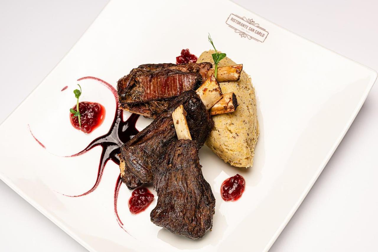 Wine Hotel San Carlo - Relais & Spa - Boutique Hotel Chiuro Bagian luar foto