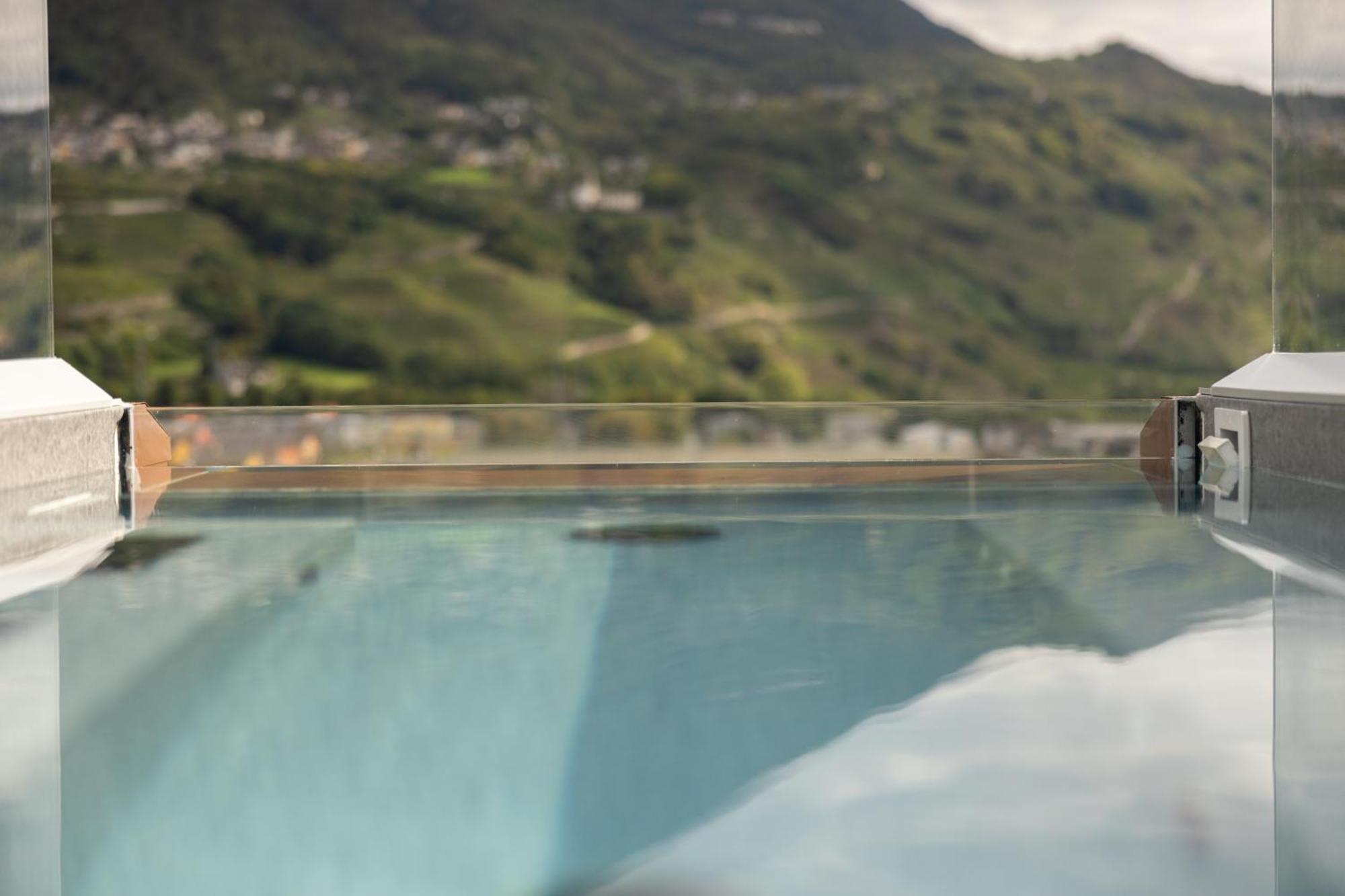 Wine Hotel San Carlo - Relais & Spa - Boutique Hotel Chiuro Bagian luar foto