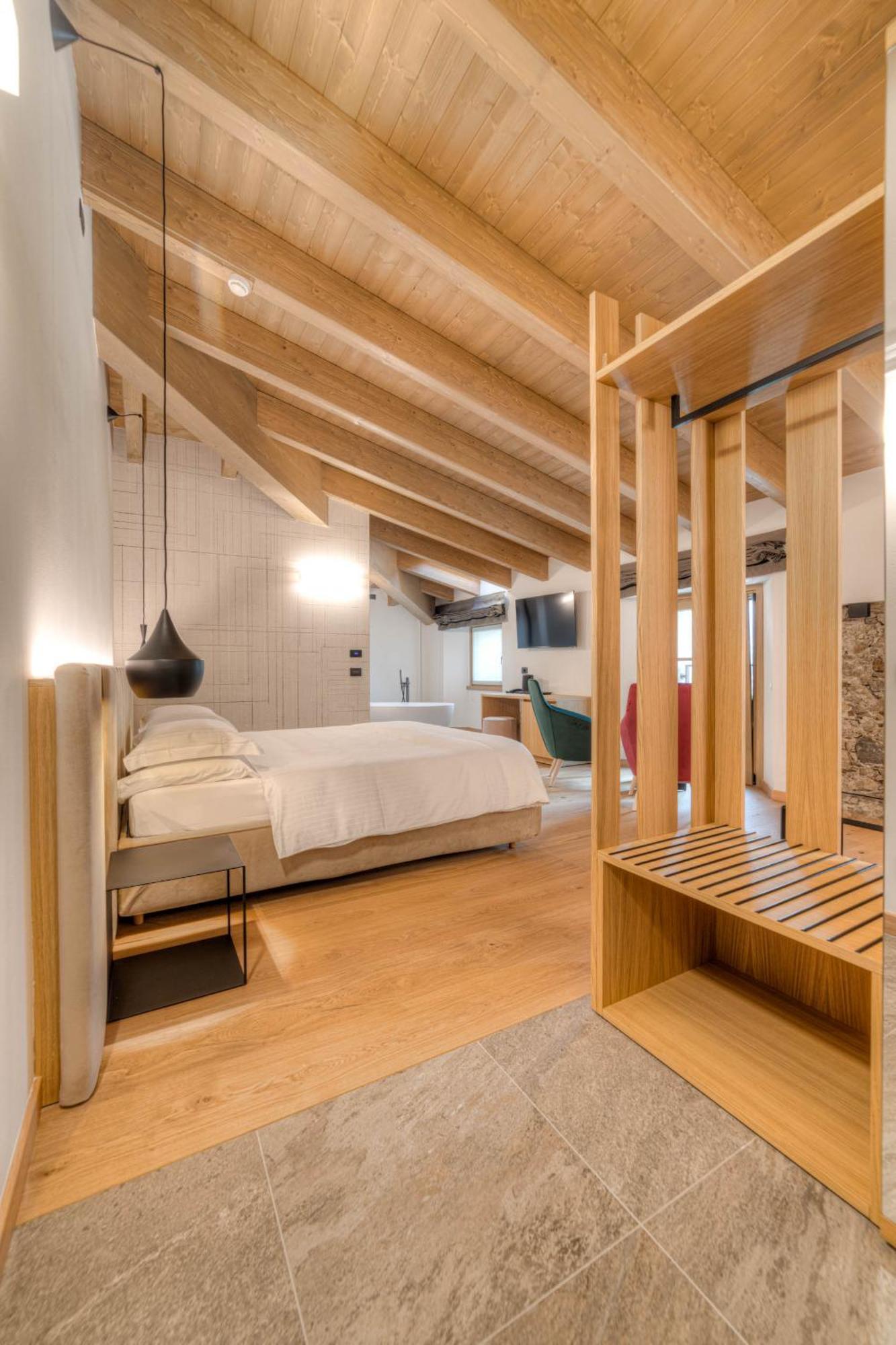 Wine Hotel San Carlo - Relais & Spa - Boutique Hotel Chiuro Bagian luar foto