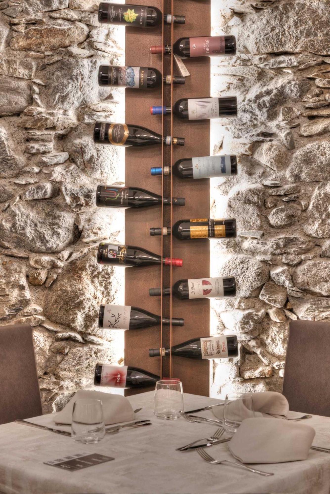 Wine Hotel San Carlo - Relais & Spa - Boutique Hotel Chiuro Bagian luar foto