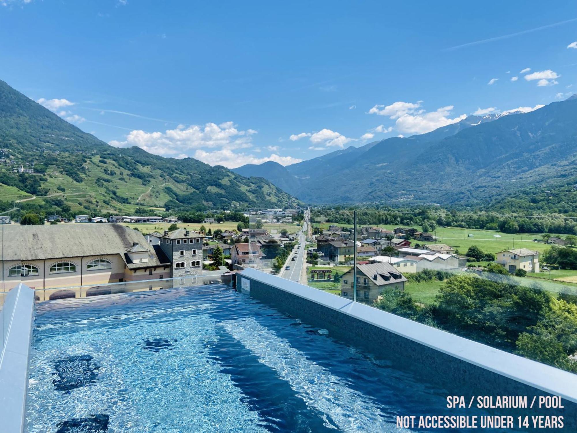 Wine Hotel San Carlo - Relais & Spa - Boutique Hotel Chiuro Bagian luar foto