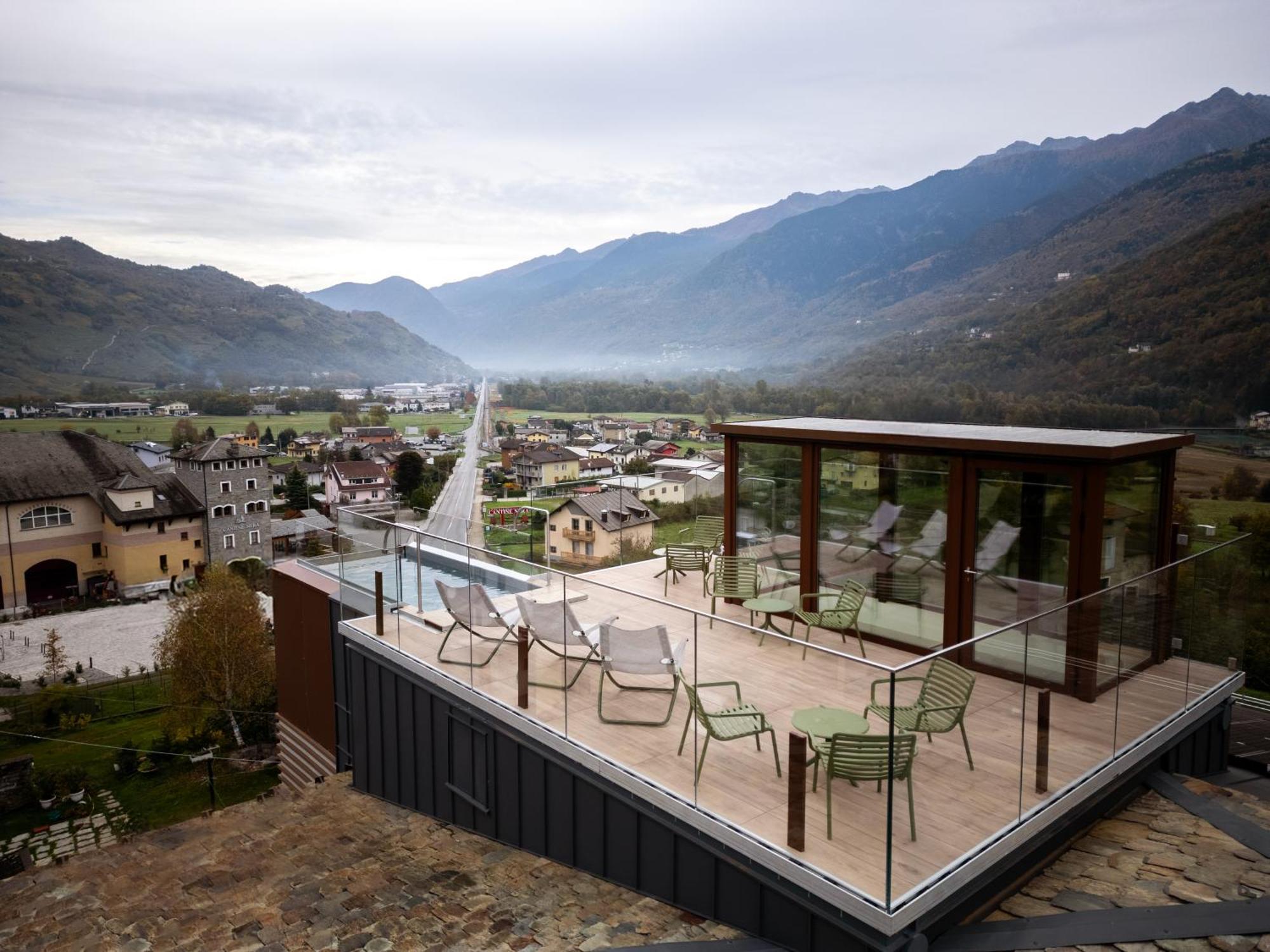 Wine Hotel San Carlo - Relais & Spa - Boutique Hotel Chiuro Bagian luar foto